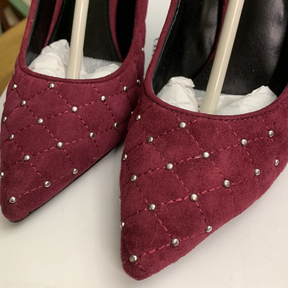NWT Charles David Castle Studded Heels 5 Cabernet - Picture 10 of 12